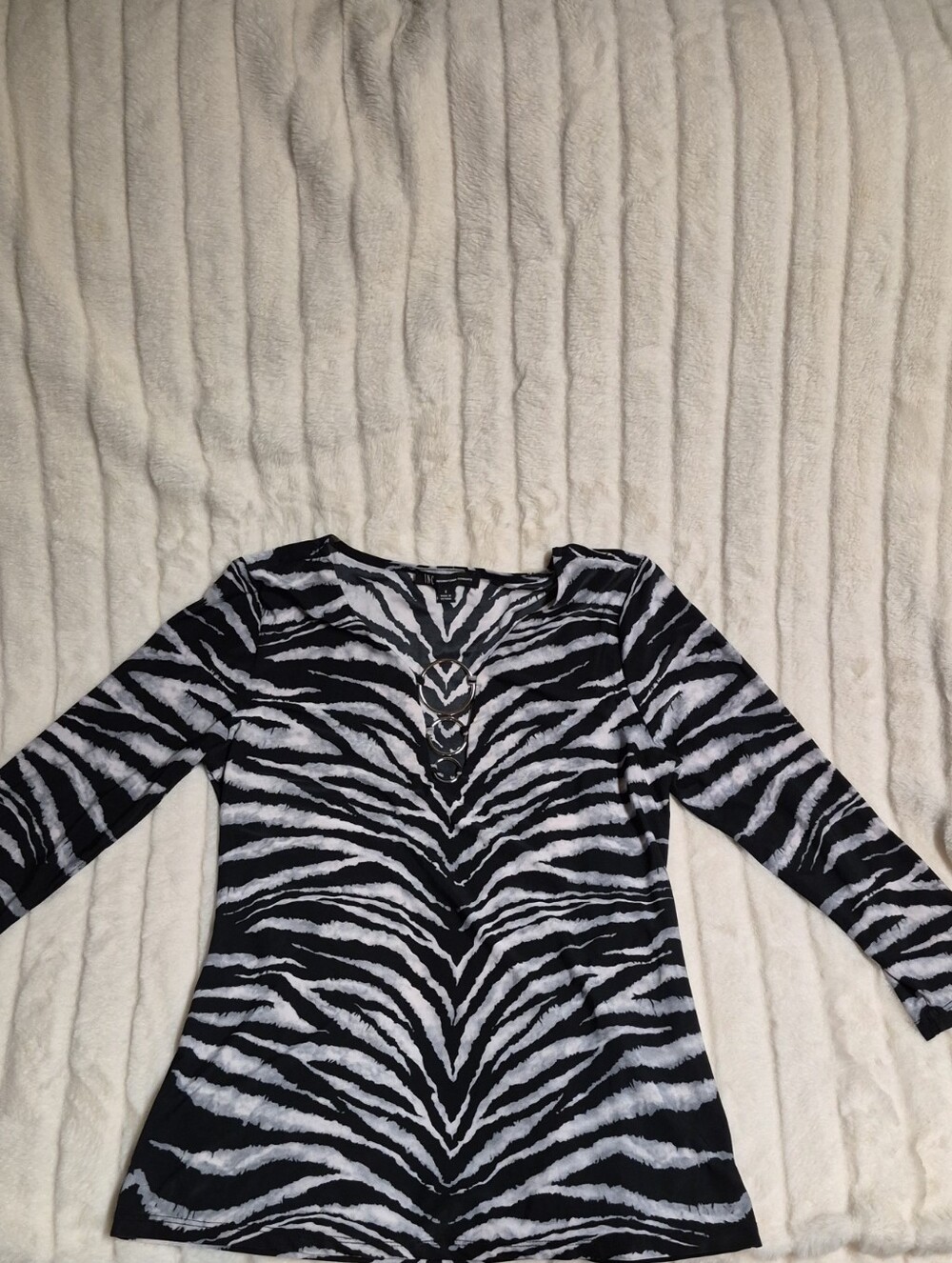 INC International Concept Black and White Zebra Print Women's Long Sleeve Top